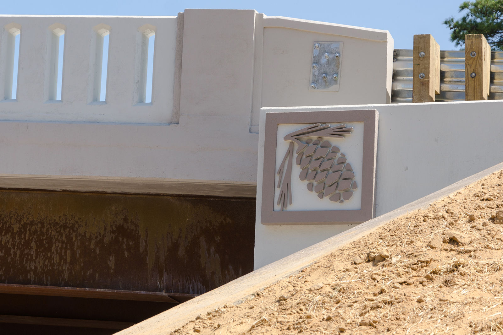 Pine Cone Bridge Medallion